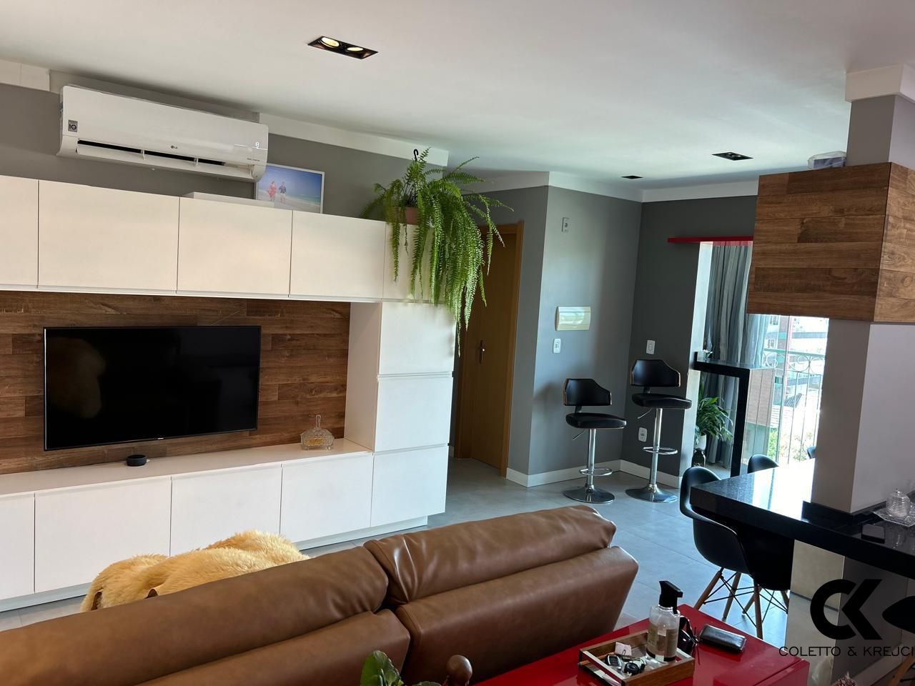 Apartamento à venda com 2 quartos, 71m² - Foto 3