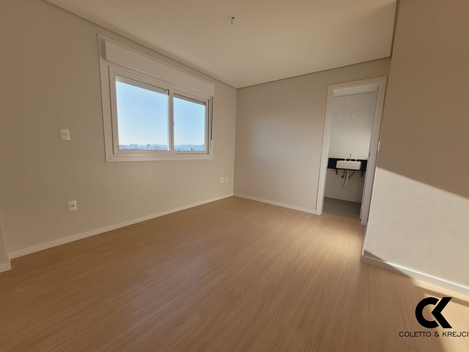 Apartamento à venda com 3 quartos, 93m² - Foto 6