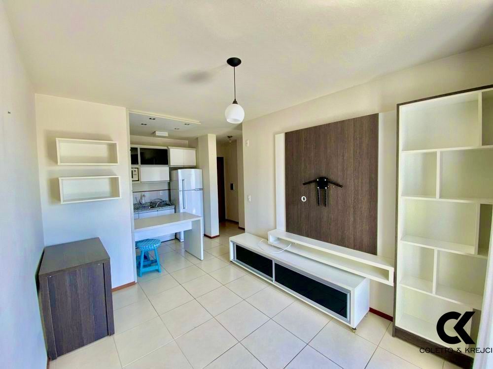 Apartamento à venda com 1 quarto, 36m² - Foto 2