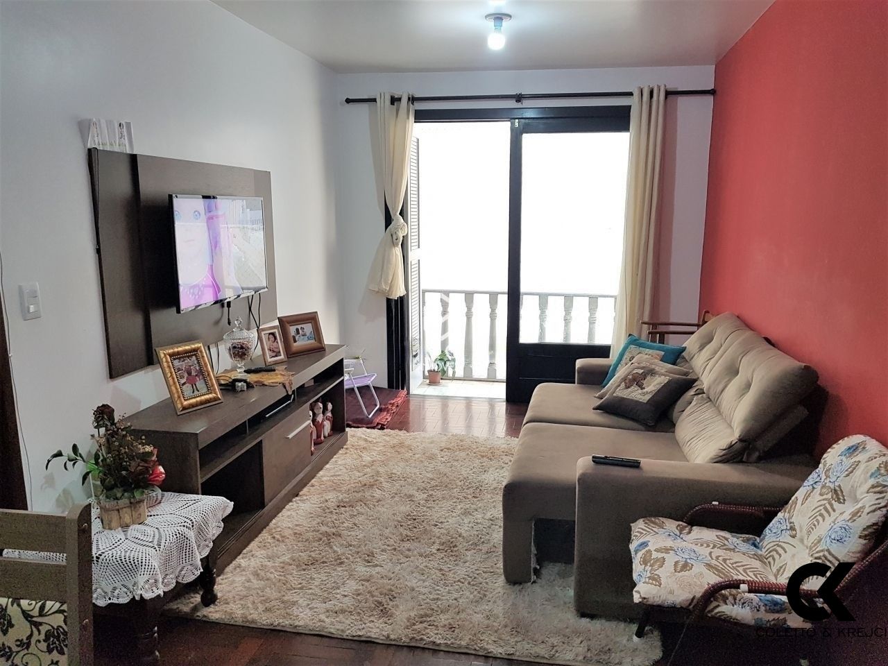 Apartamento à venda com 2 quartos, 65m² - Foto 1