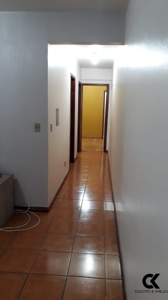 Apartamento à venda com 2 quartos, 81m² - Foto 4