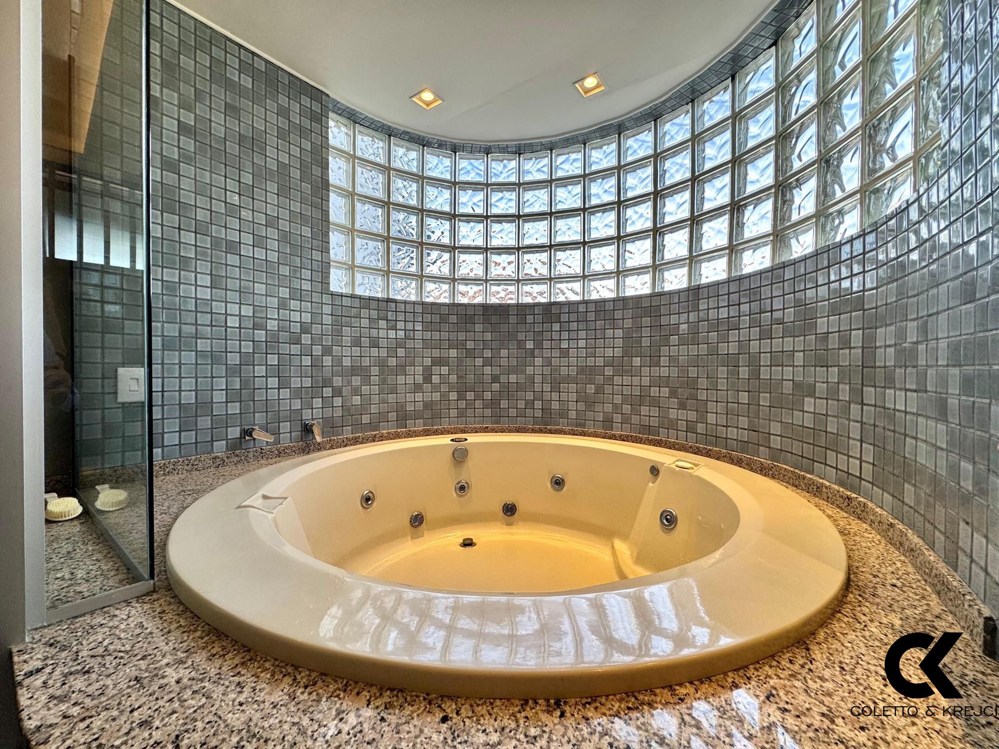 Casa, 4 quartos, 308 m² - Foto 15