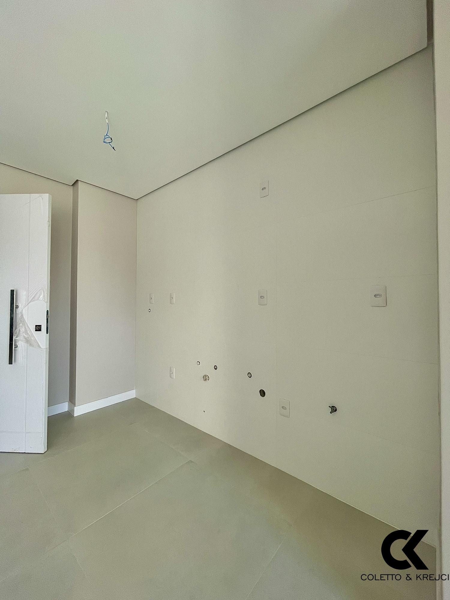 Apartamento à venda com 2 quartos, 66m² - Foto 7