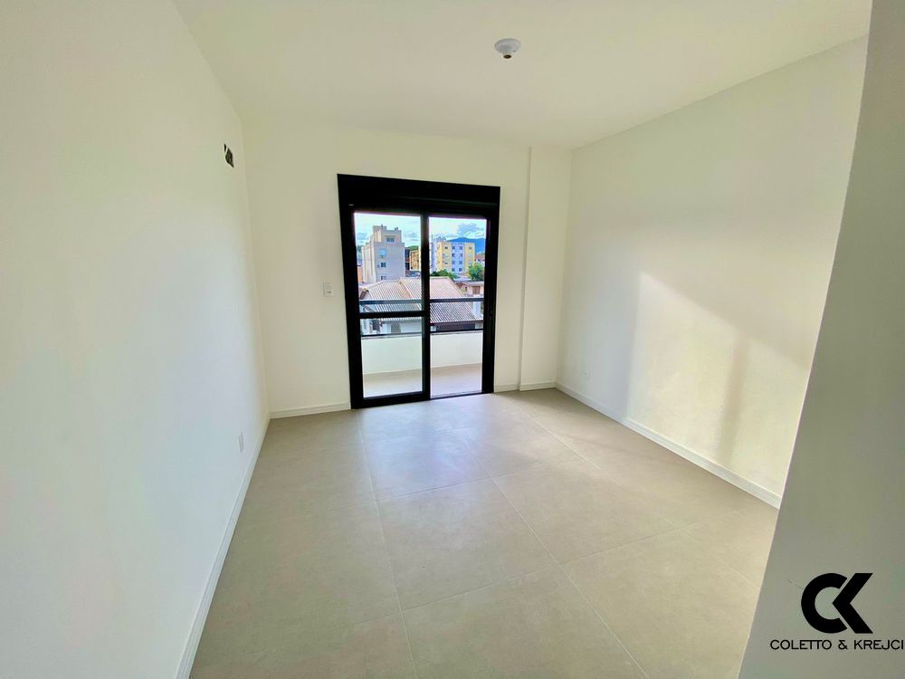 Apartamento à venda com 2 quartos, 80m² - Foto 4