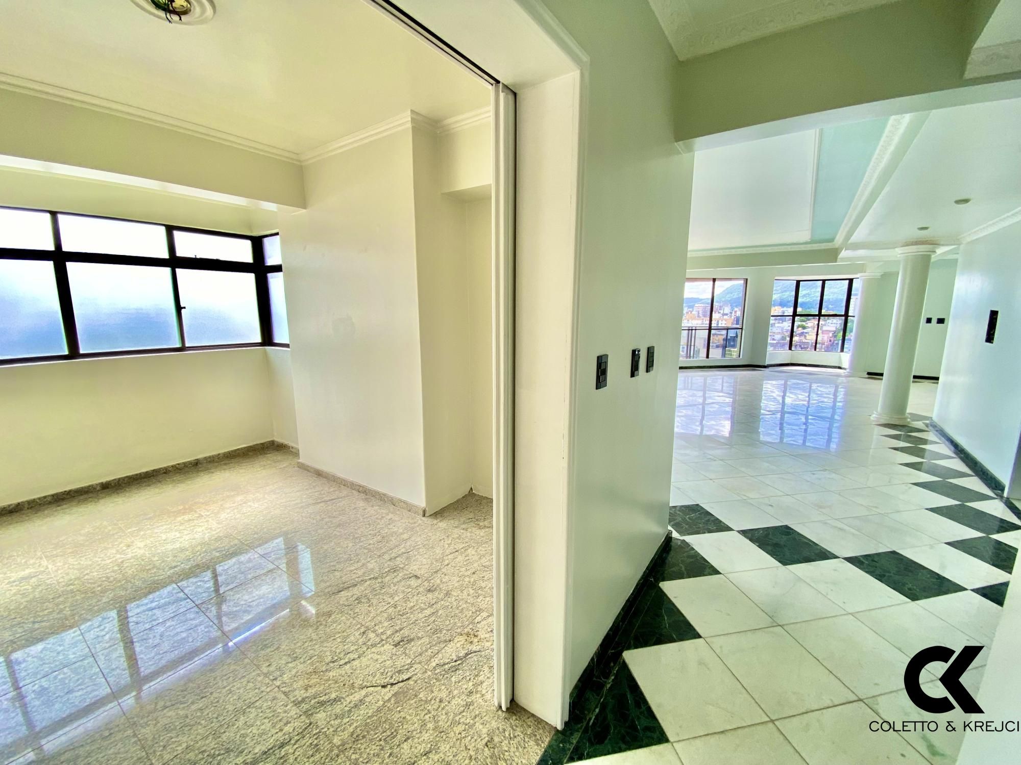 Apartamento à venda com 6 quartos, 341m² - Foto 3