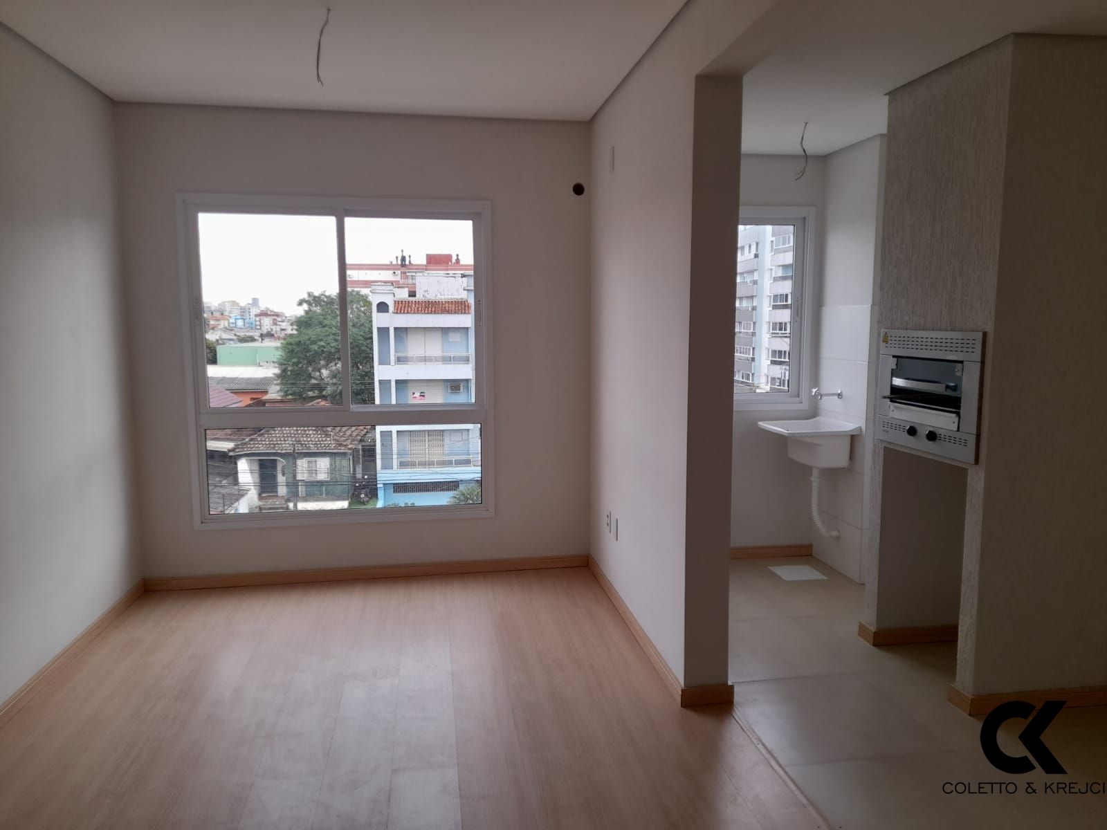 Apartamento à venda com 2 quartos, 57m² - Foto 1