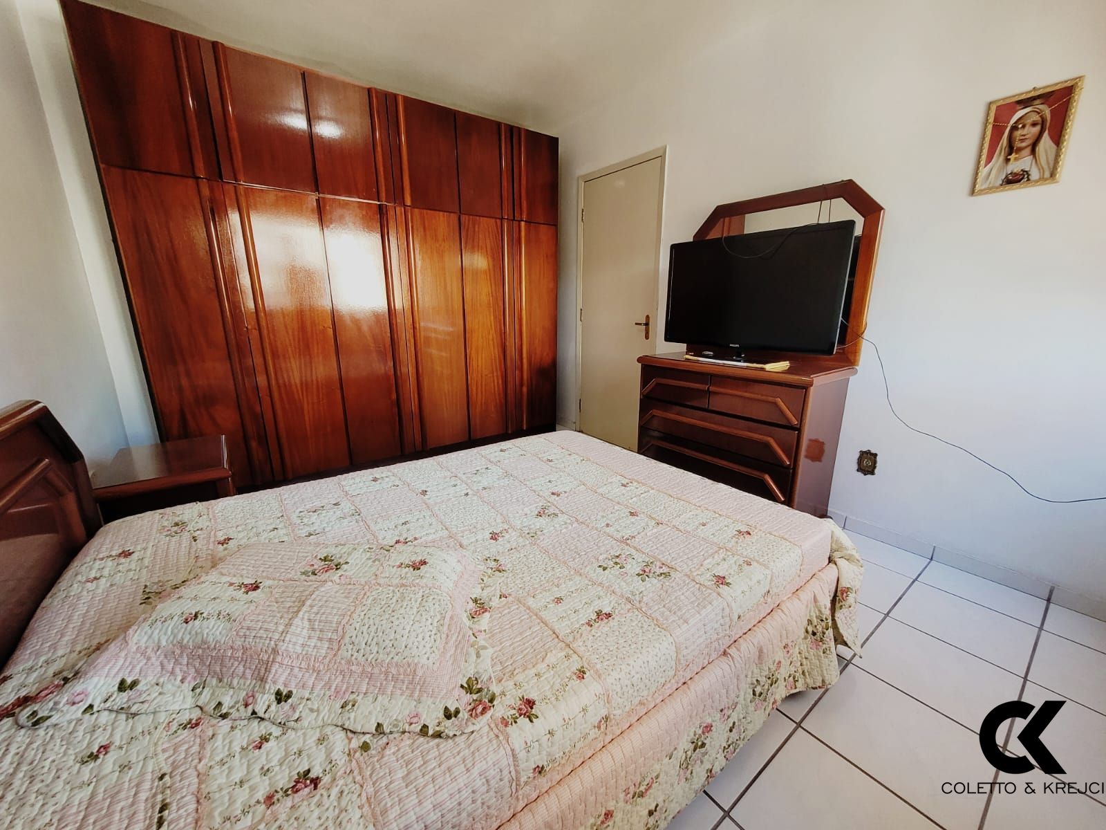 Apartamento à venda com 1 quarto, 60m² - Foto 5