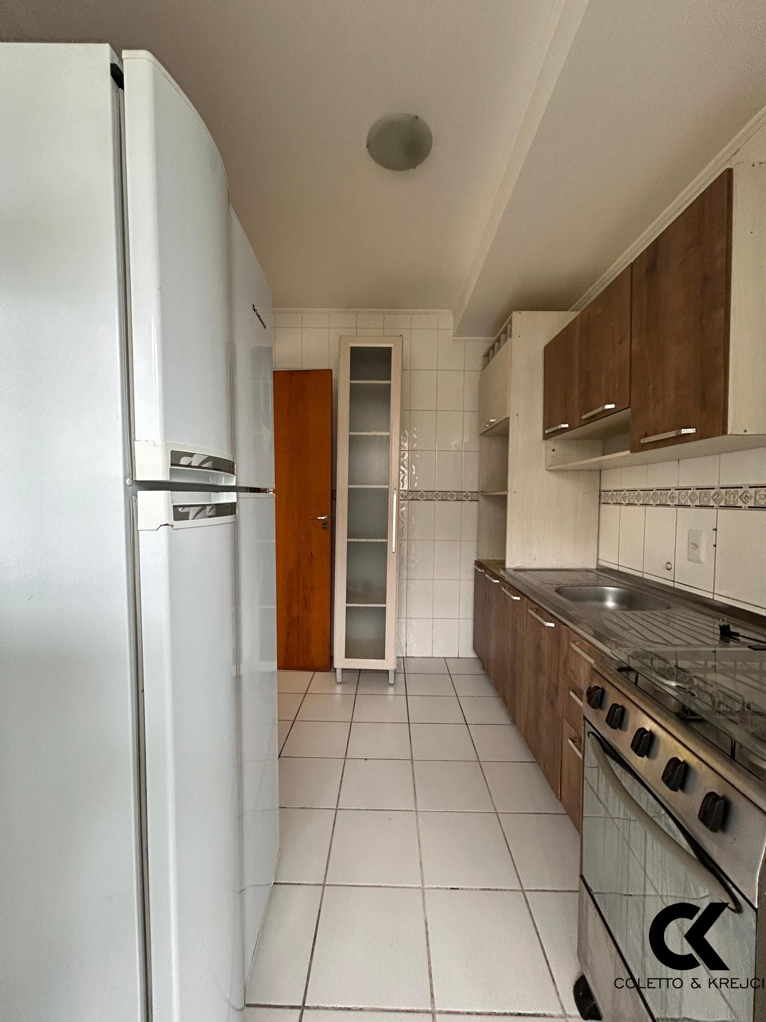 Apartamento à venda com 2 quartos, 62m² - Foto 7