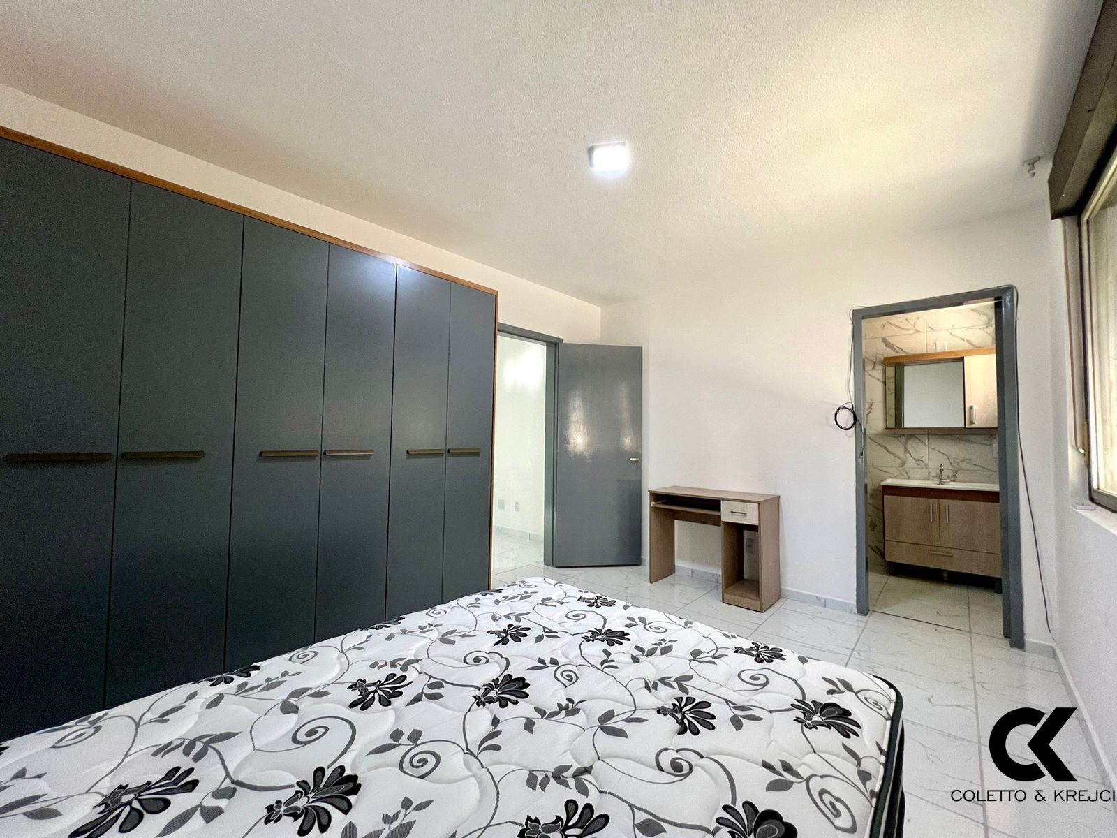 Apartamento à venda com 1 quarto, 55m² - Foto 10