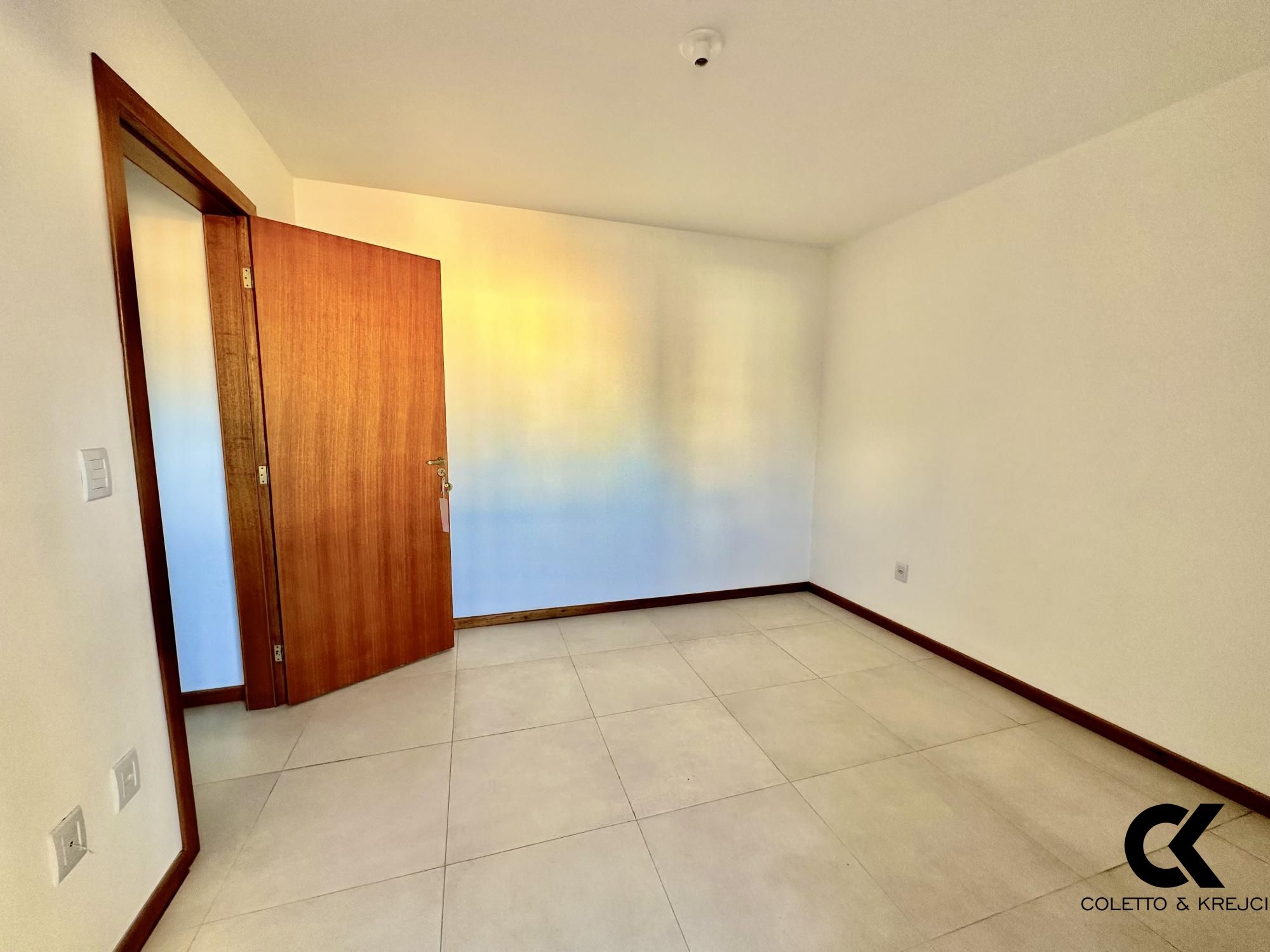 Apartamento à venda com 1 quarto, 42m² - Foto 6