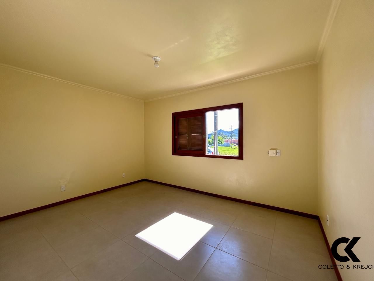 Casa à venda com 3 quartos, 243m² - Foto 23