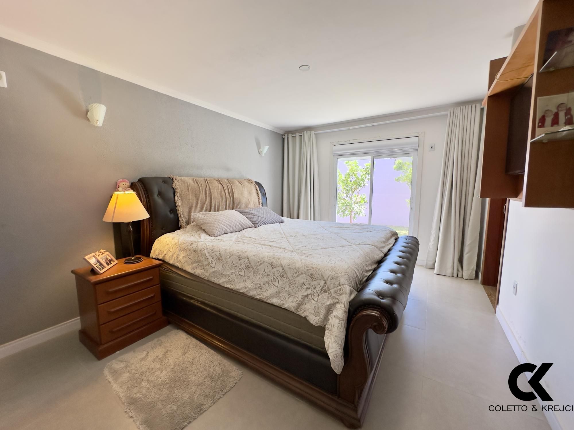 Casa, 4 quartos, 257 m² - Foto 8