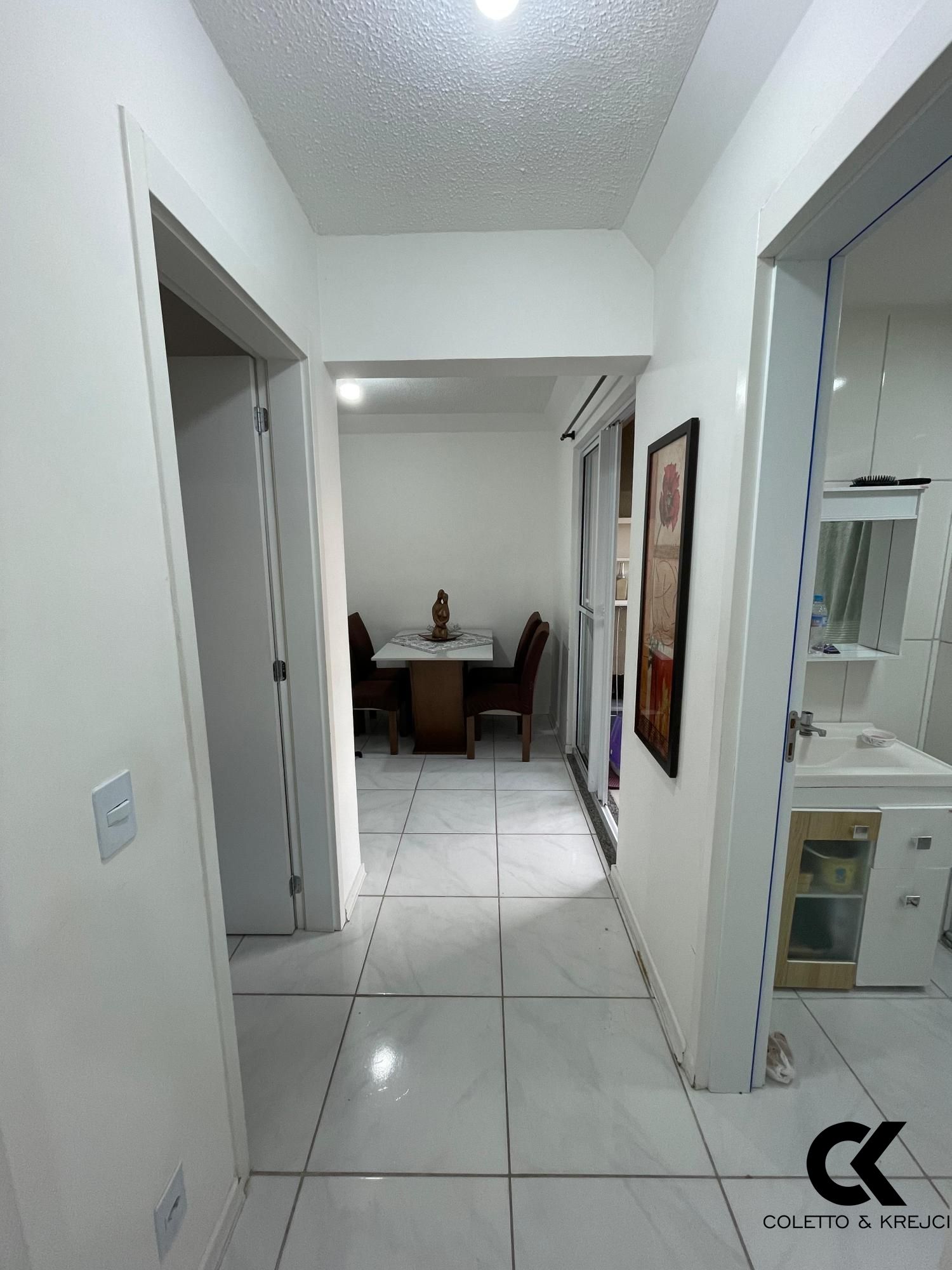 Apartamento à venda com 2 quartos, 60m² - Foto 7