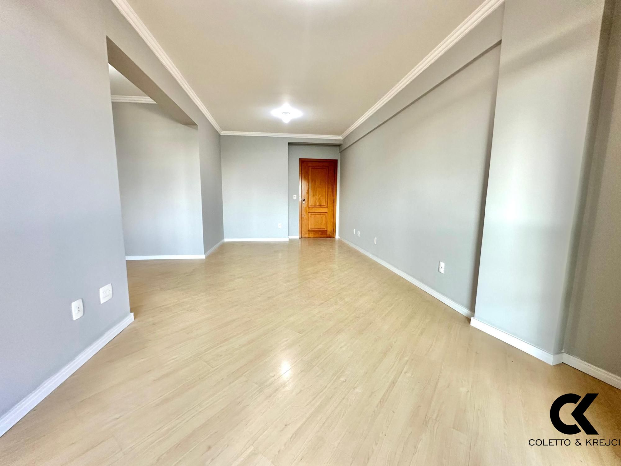Apartamento à venda com 2 quartos, 102m² - Foto 2