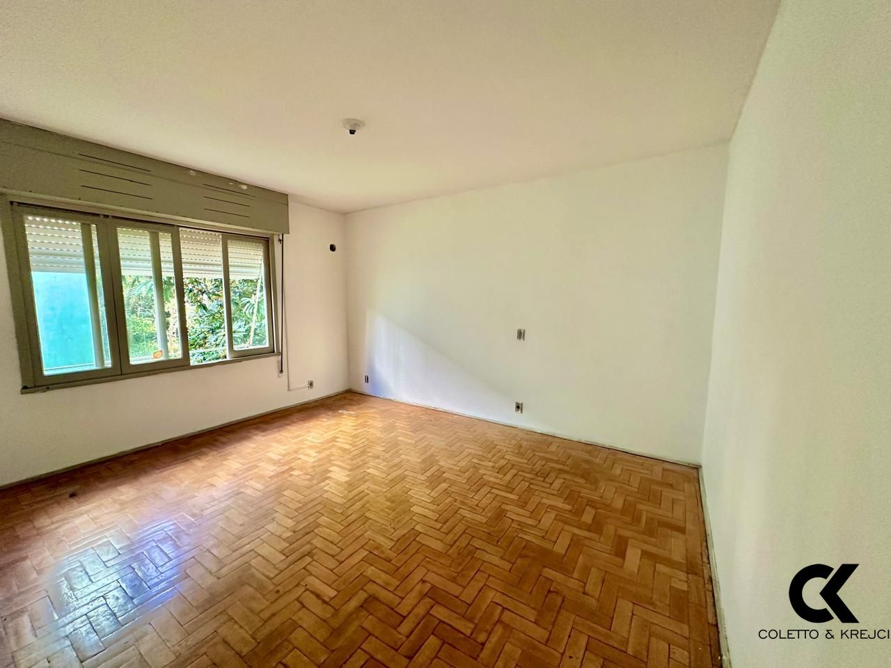 Apartamento à venda com 4 quartos, 133m² - Foto 1