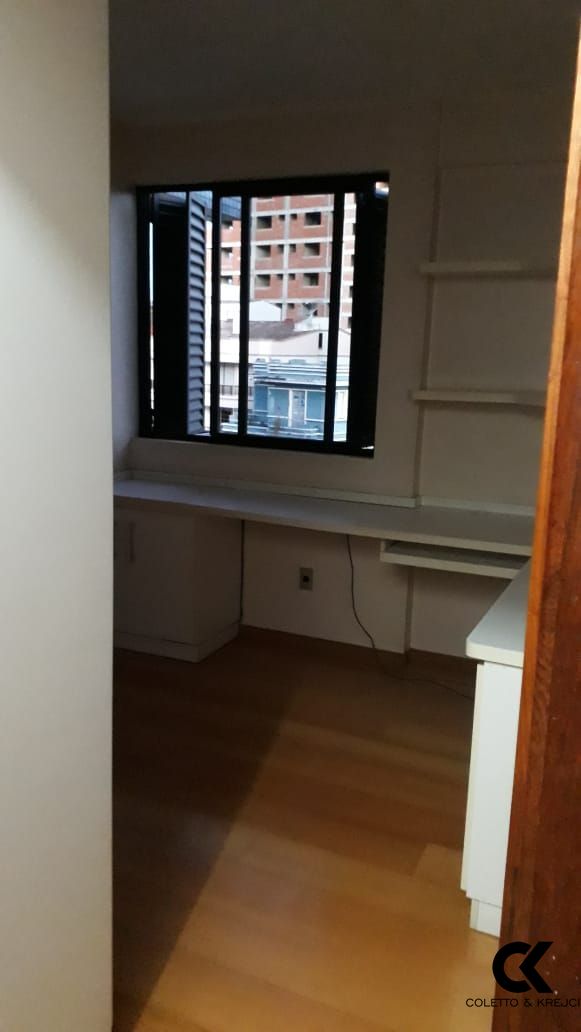 Apartamento à venda com 2 quartos, 81m² - Foto 9