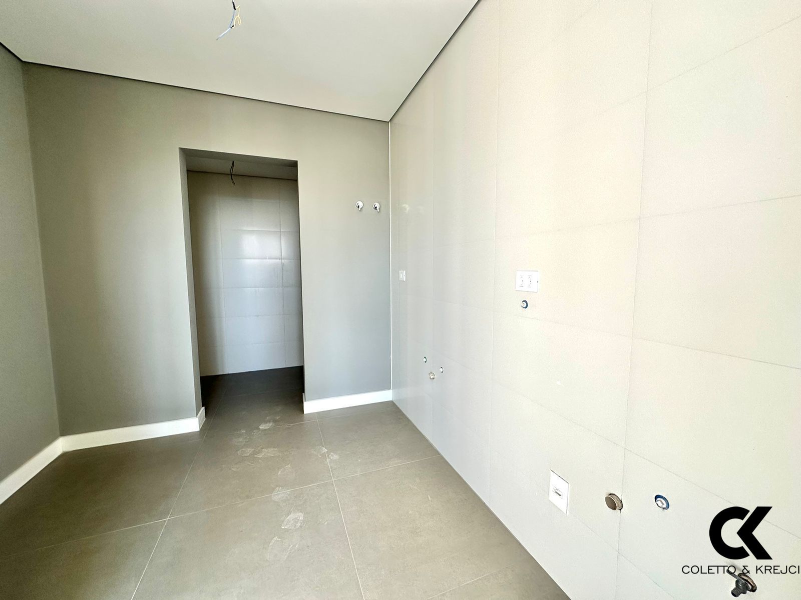 Apartamento à venda com 2 quartos, 87m² - Foto 5