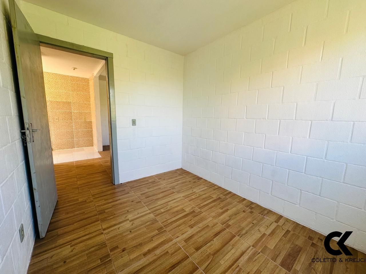 Apartamento à venda com 2 quartos, 43m² - Foto 11