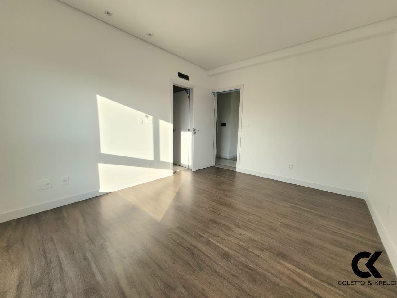 Apartamento à venda com 3 quartos, 227m² - Foto 16