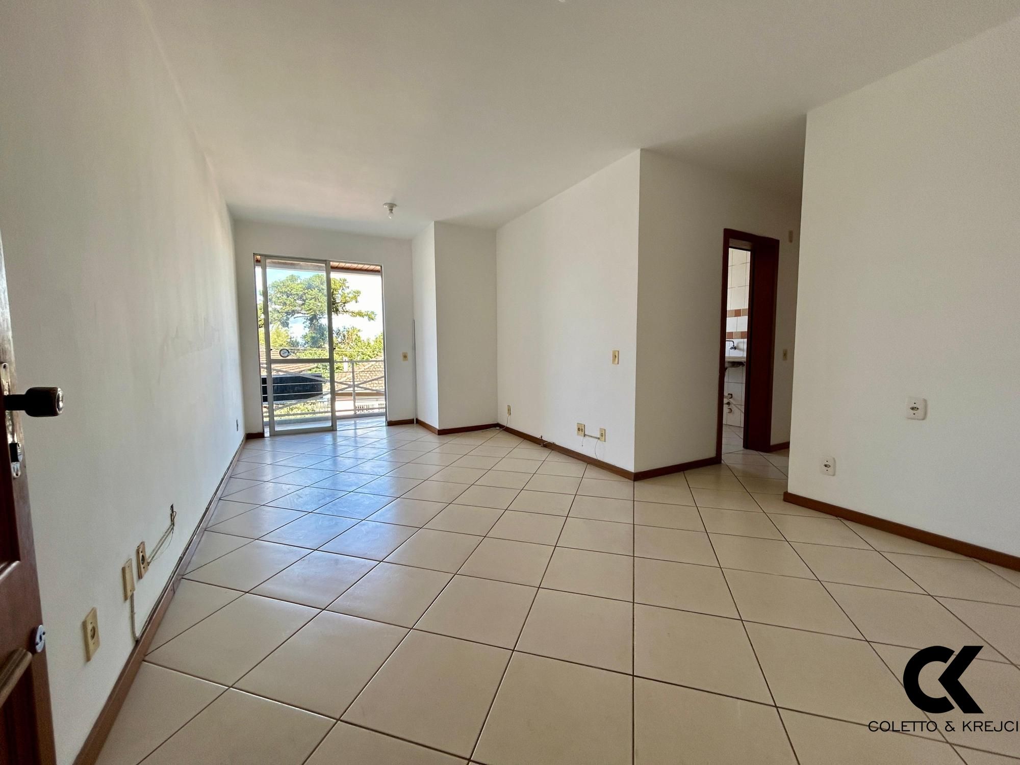 Apartamento à venda com 2 quartos, 60m² - Foto 4