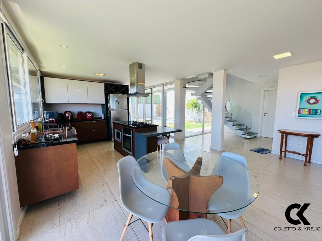 Casa, 3 quartos, 236 m² - Foto 3