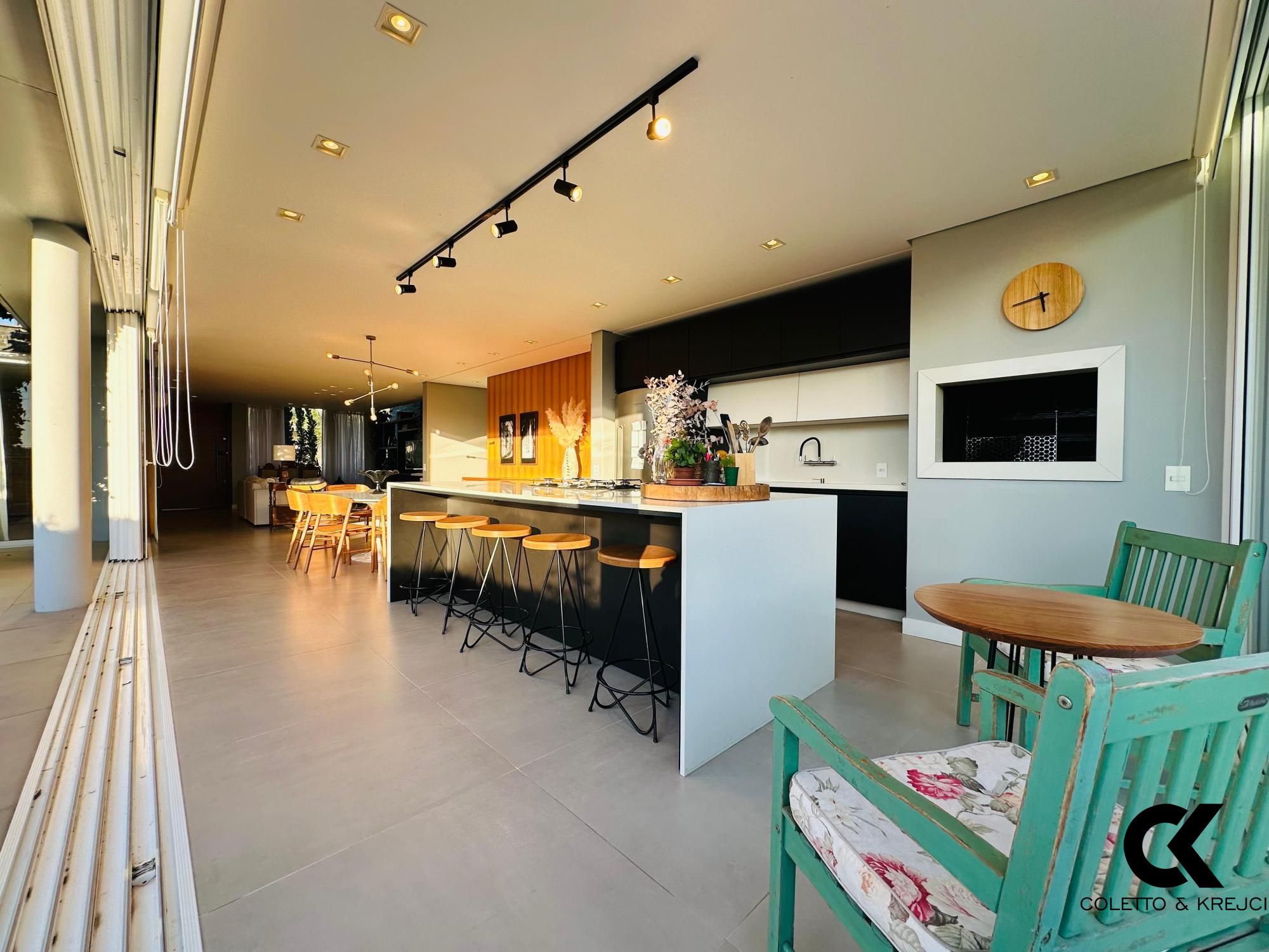 Casa de Condomínio à venda com 3 quartos, 298m² - Foto 7