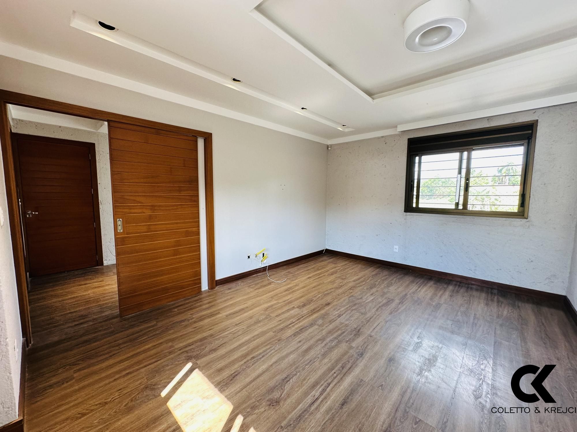 Casa à venda com 3 quartos, 216m² - Foto 18