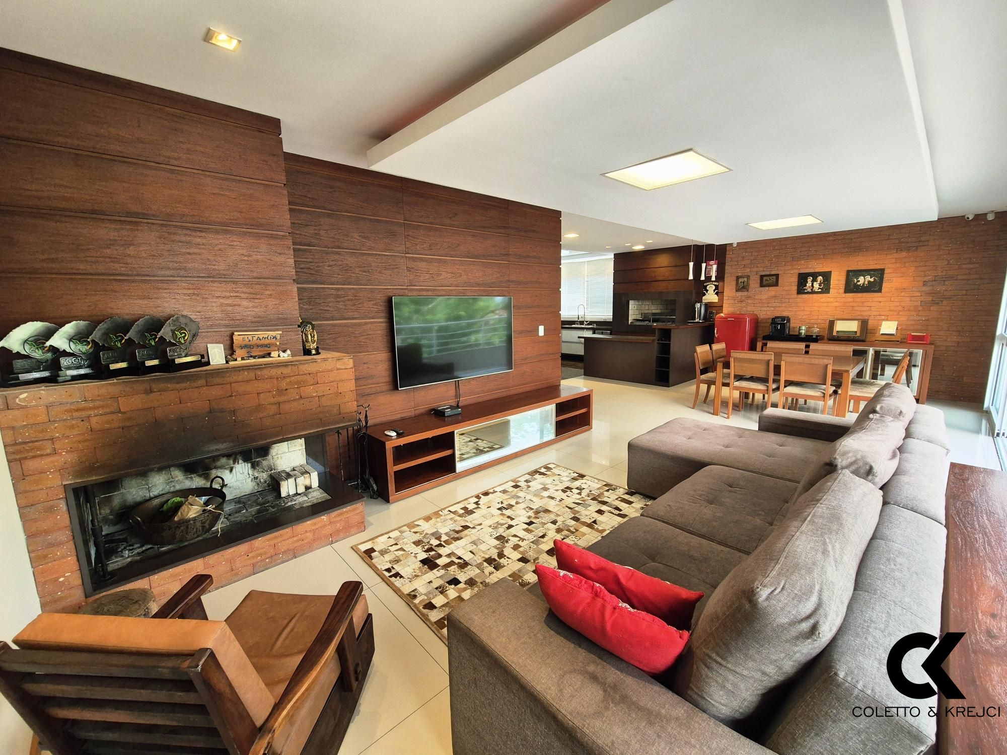 Apartamento, 3 quartos, 150 m² - Foto 1