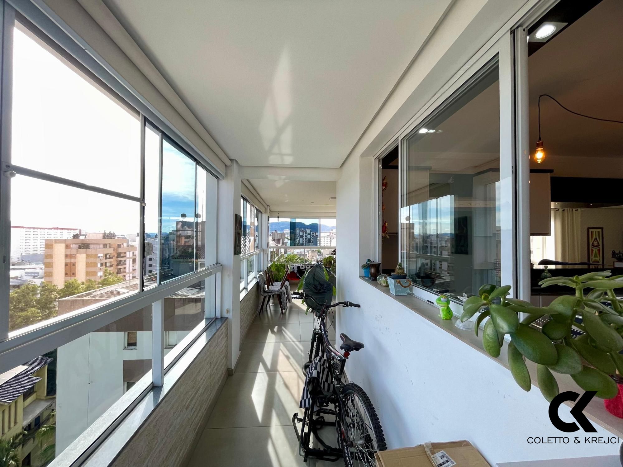 Apartamento, 3 quartos, 190 m² - Foto 2