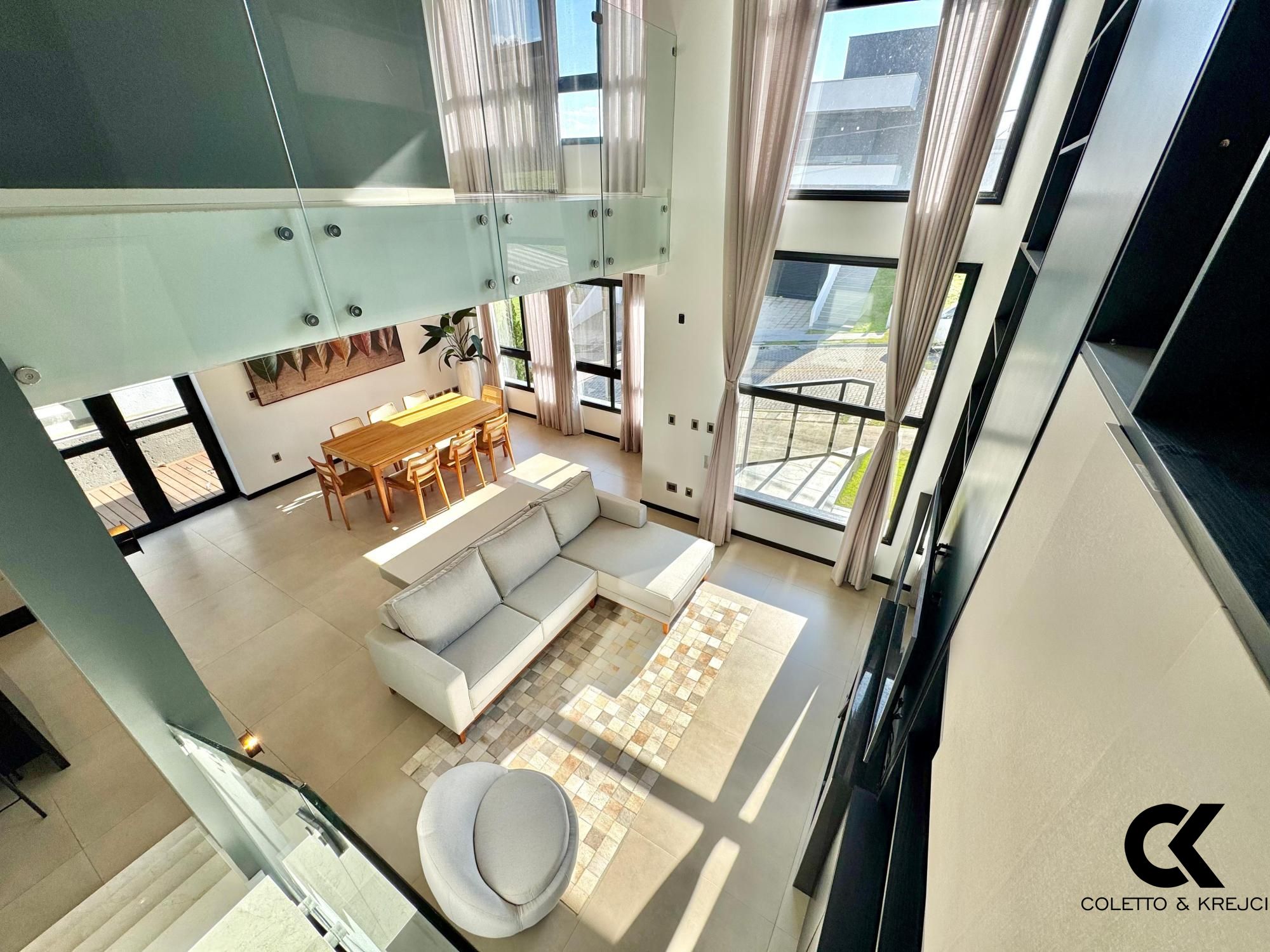 Casa de Condomínio à venda com 3 quartos, 245m² - Foto 4