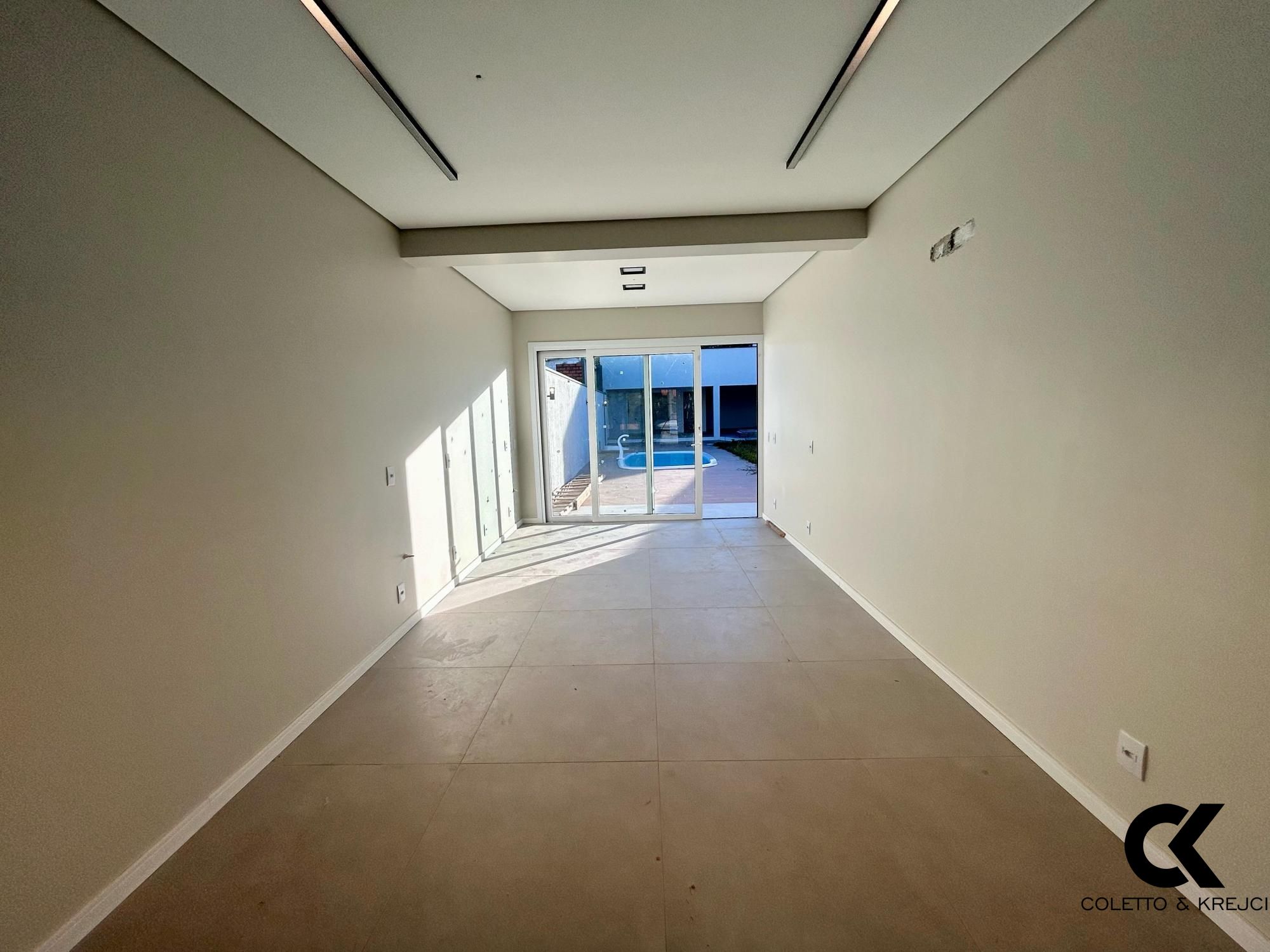 Casa à venda com 3 quartos, 102m² - Foto 3