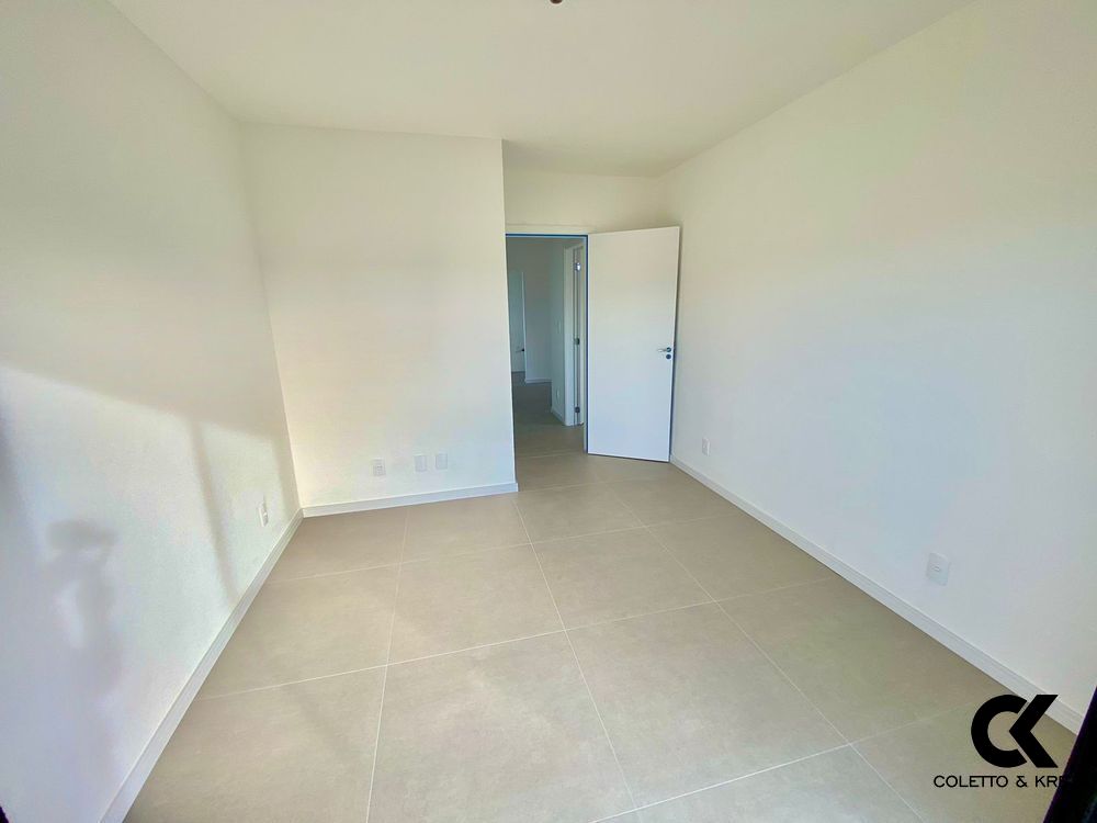 Apartamento à venda com 2 quartos, 80m² - Foto 11