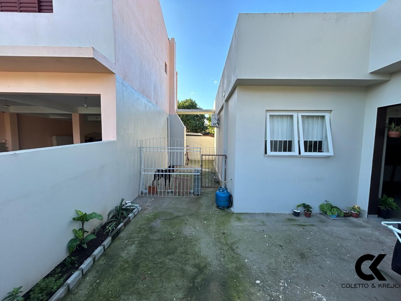 Casa à venda com 2 quartos, 103m² - Foto 18