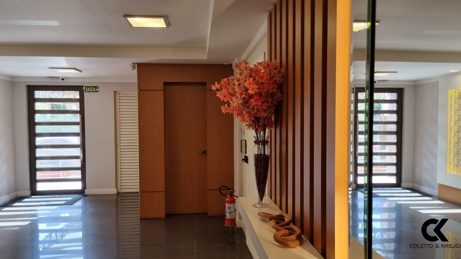 Apartamento à venda com 3 quartos, 131m² - Foto 17