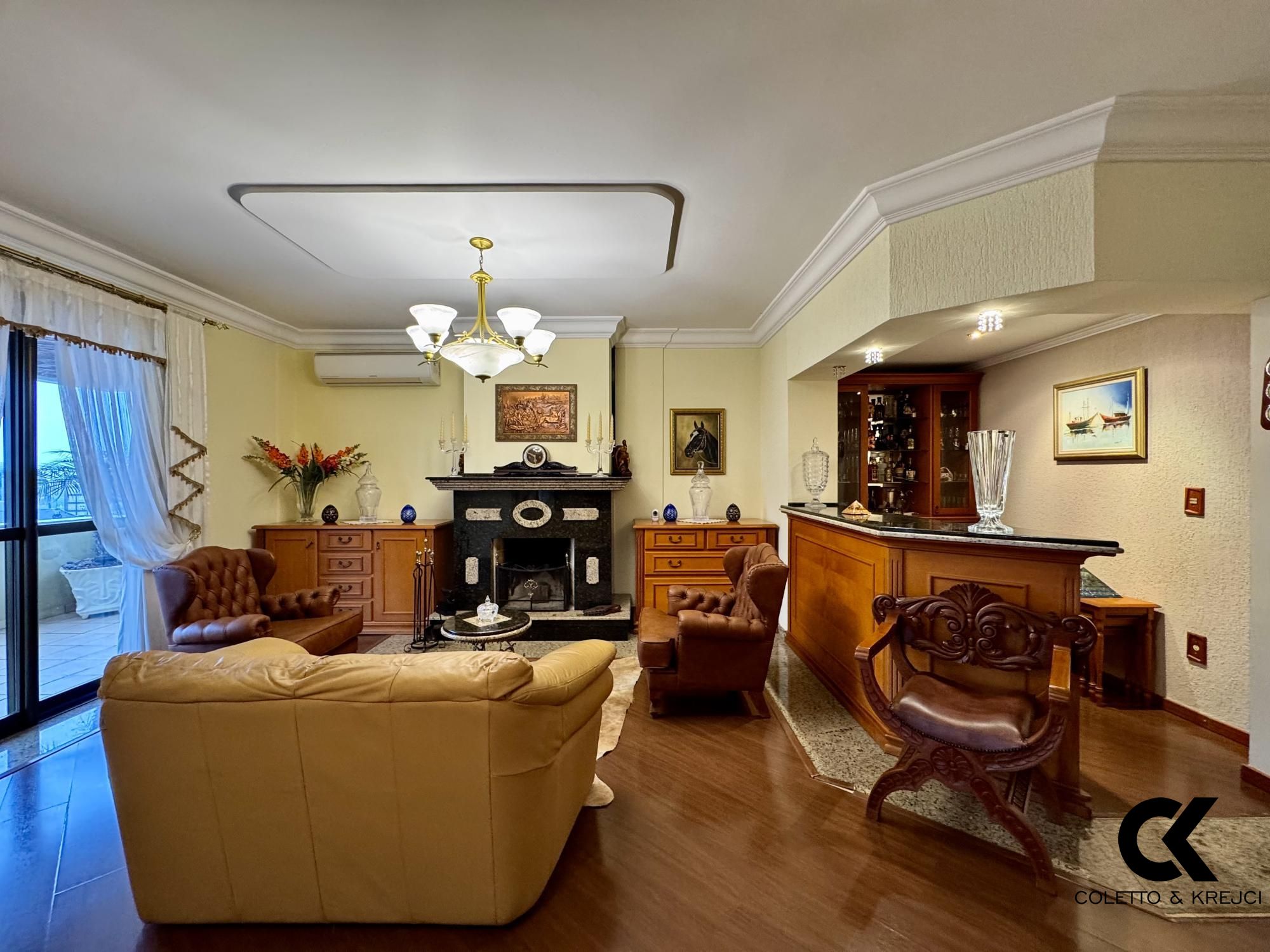 Apartamento, 3 quartos, 203 m² - Foto 2