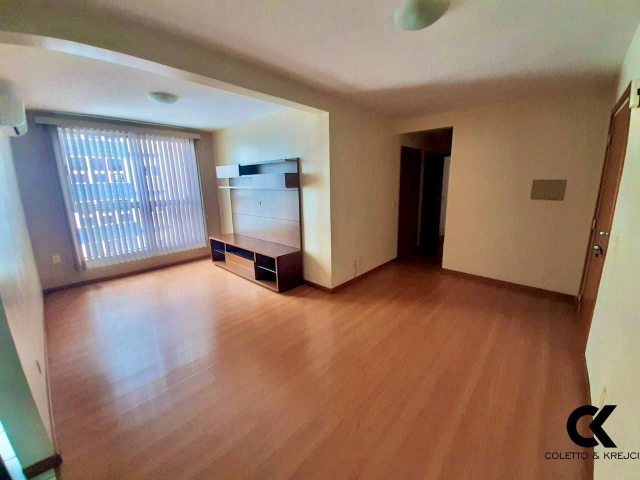 Apartamento à venda com 3 quartos, 73m² - Foto 1