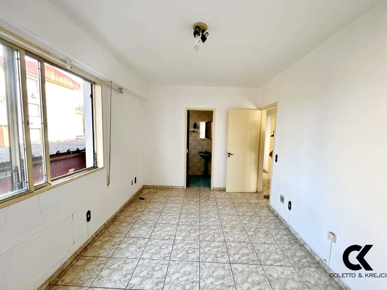 Apartamento à venda com 4 quartos, 111m² - Foto 5