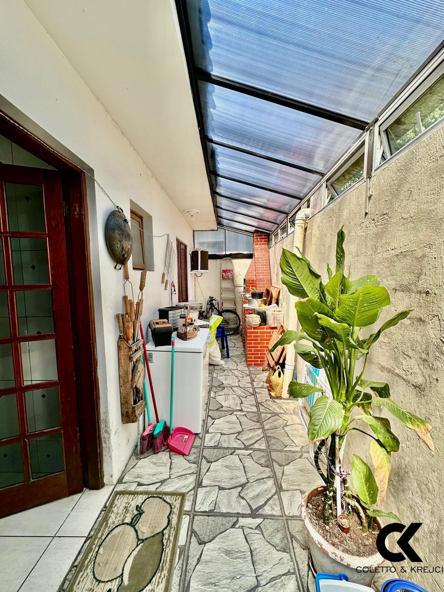 Casa à venda com 2 quartos, 90m² - Foto 13