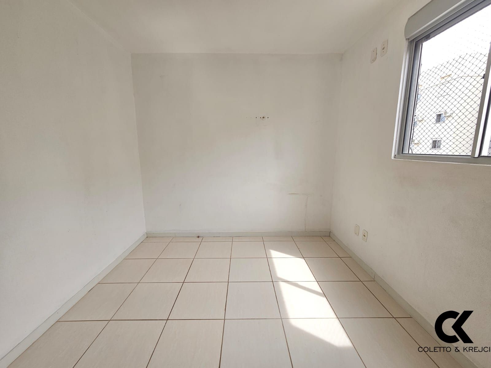 Apartamento à venda com 2 quartos, 49m² - Foto 11