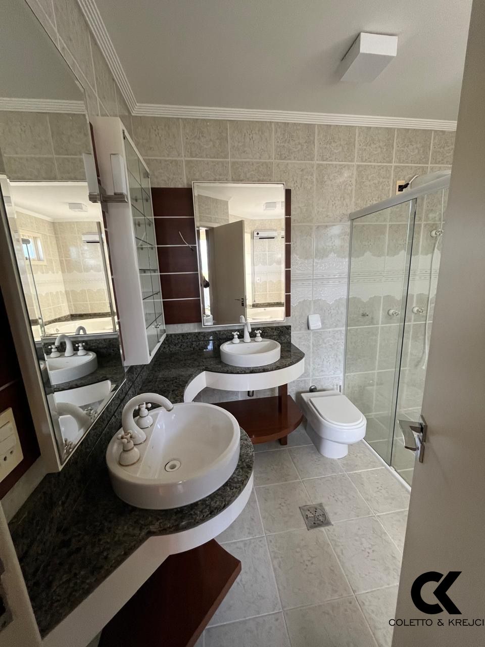 Casa, 4 quartos, 290 m² - Foto 20