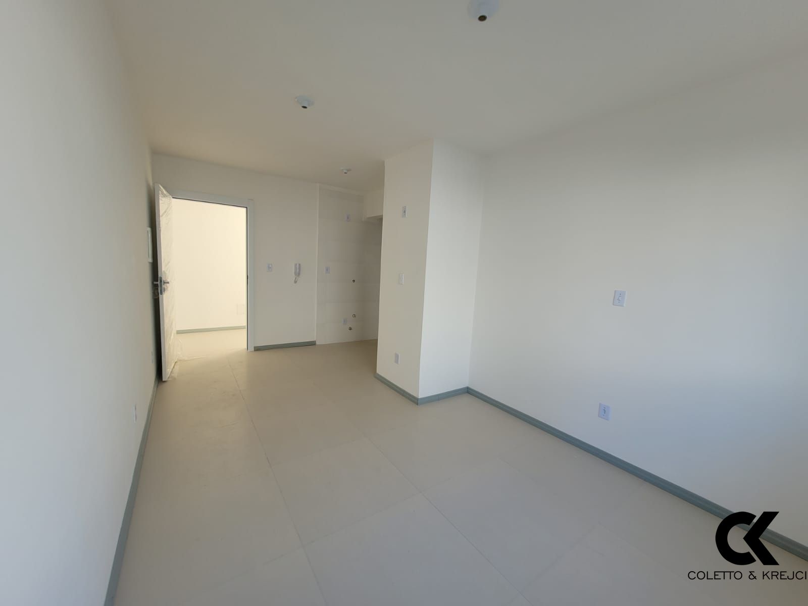 Apartamento à venda com 1 quarto, 39m² - Foto 4