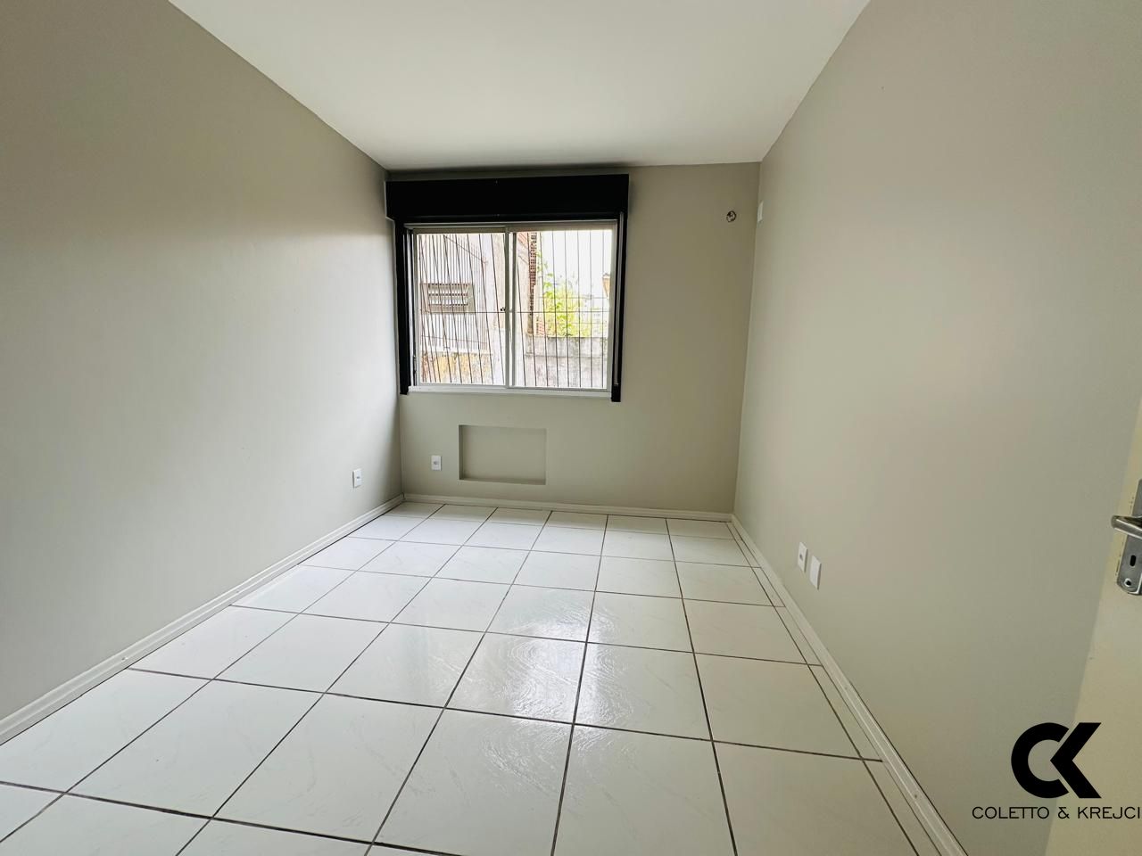 Apartamento à venda com 1 quarto, 38m² - Foto 5