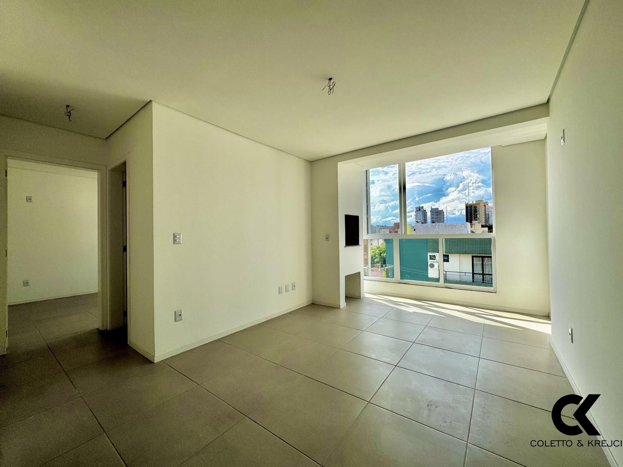 Apartamento à venda com 2 quartos, 67m² - Foto 1