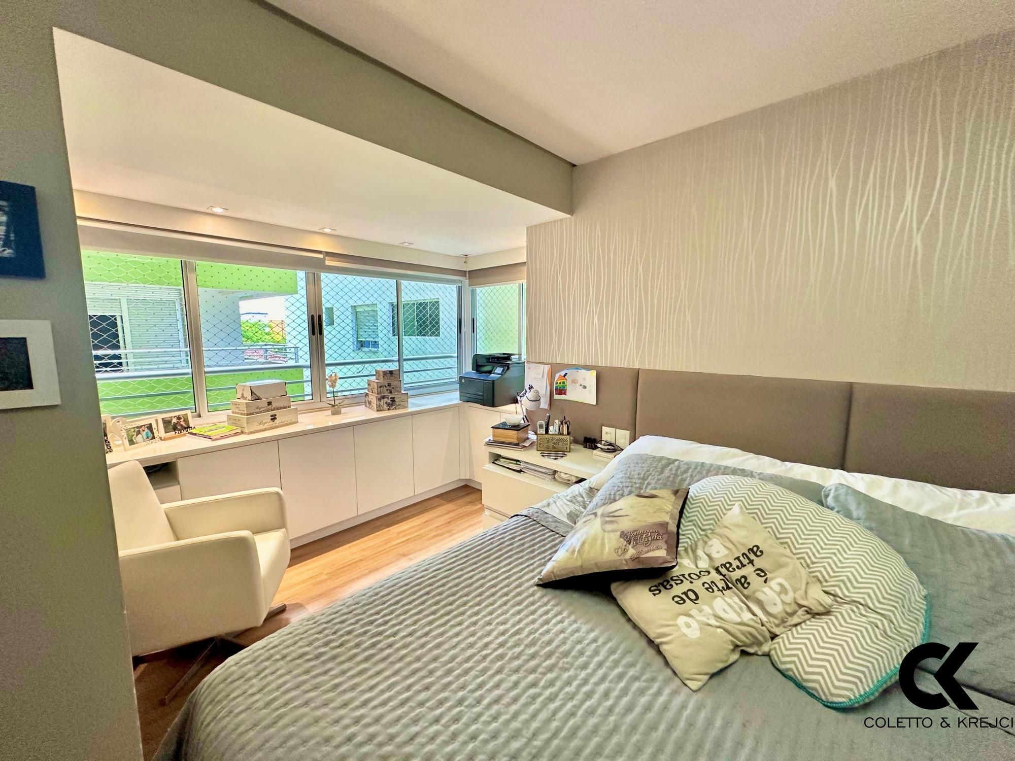 Apartamento à venda com 3 quartos, 135m² - Foto 10