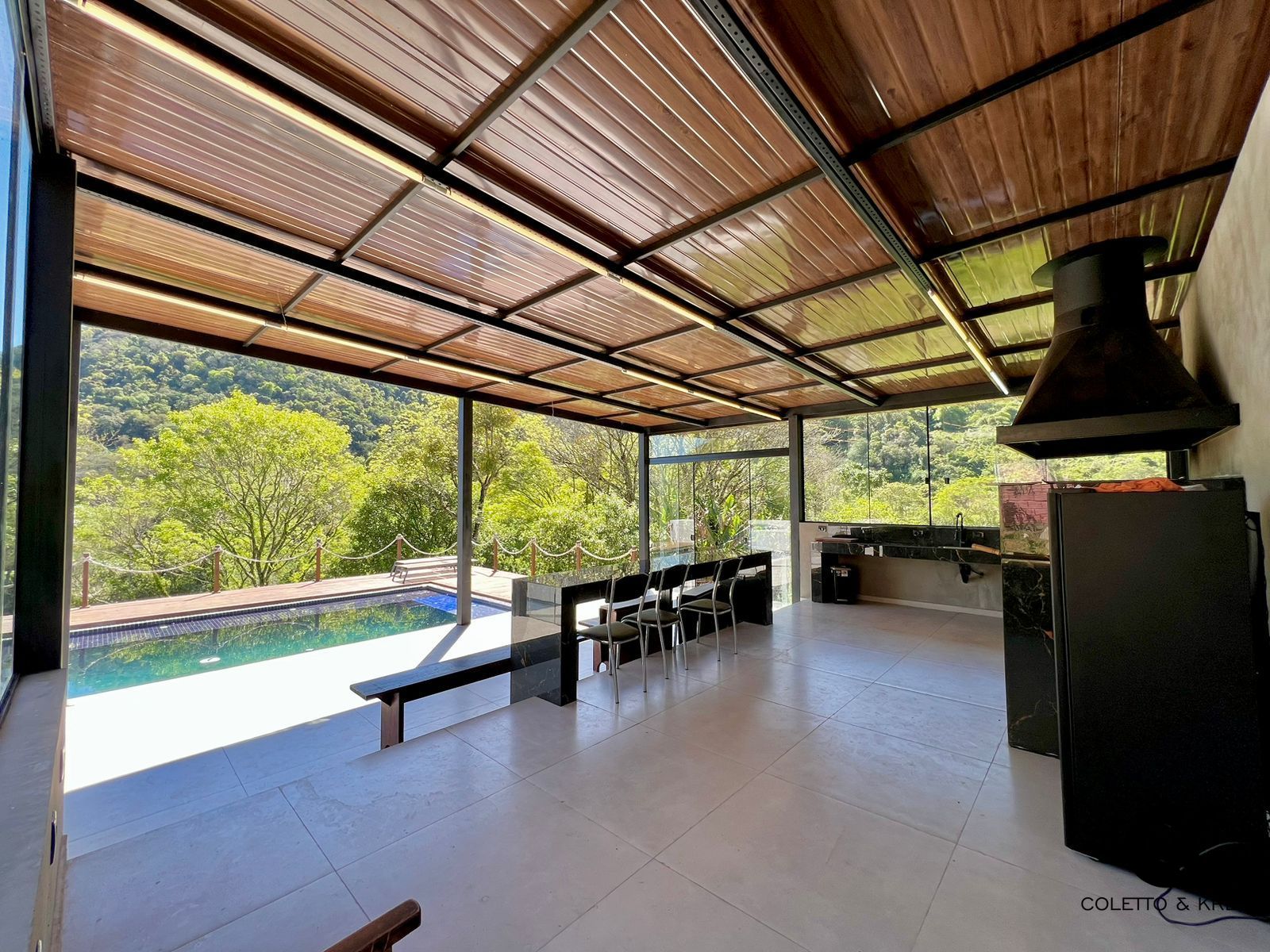 Sítio à venda com 10 quartos, 600m² - Foto 9