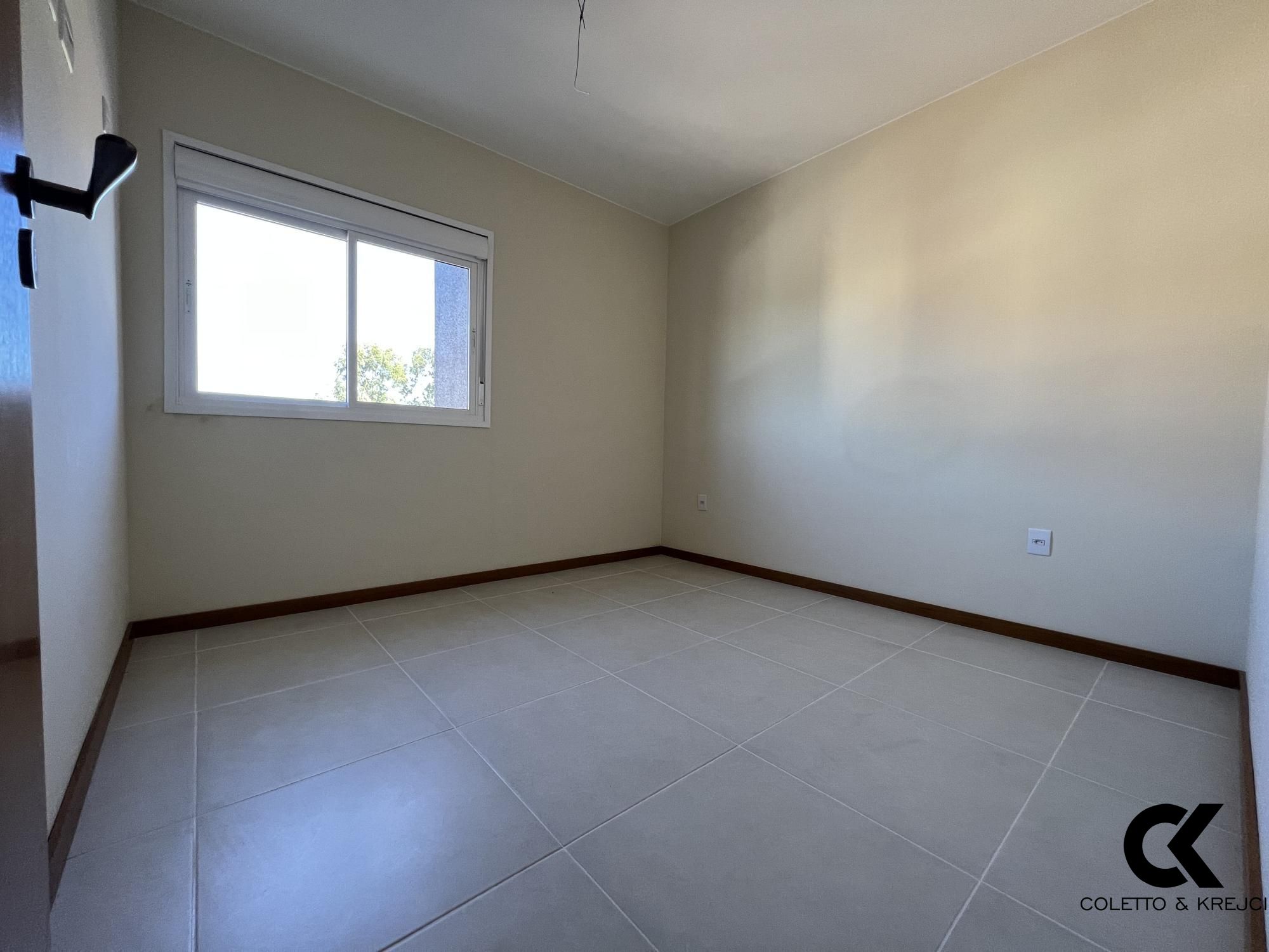 Apartamento à venda com 2 quartos, 70m² - Foto 9