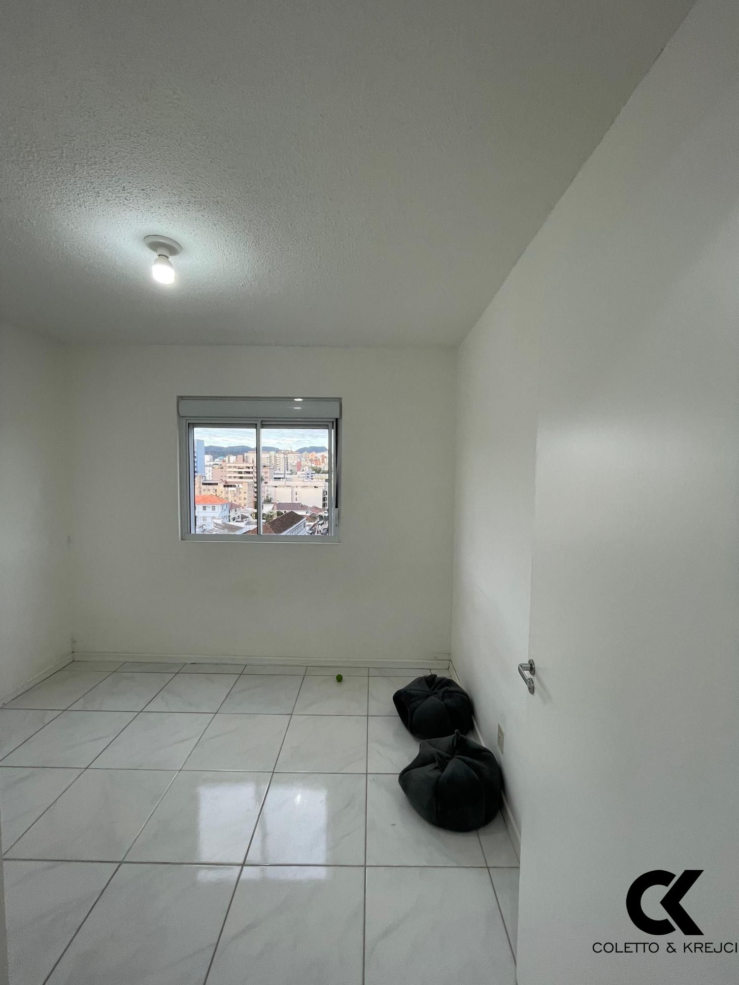 Apartamento à venda com 2 quartos, 60m² - Foto 8