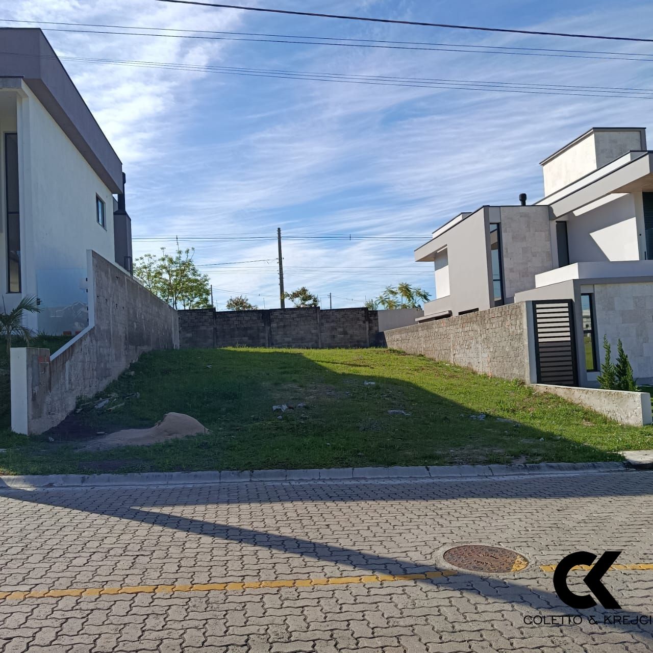 Terreno, 300 m² - Foto 1