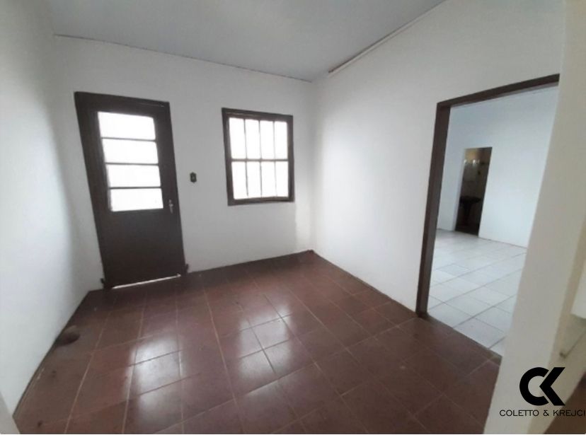 Casa à venda com 3 quartos, 113m² - Foto 2