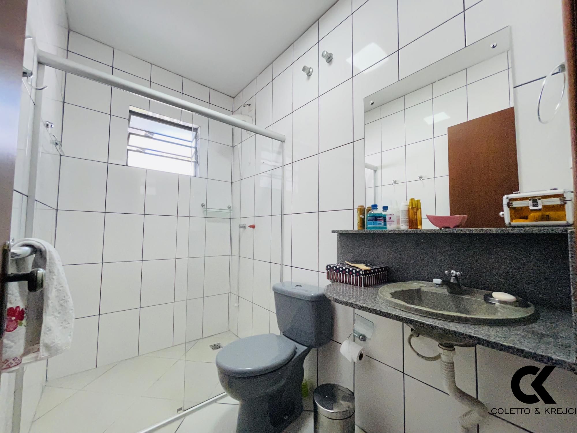 Casa à venda com 2 quartos, 205m² - Foto 13